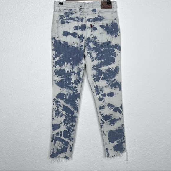 Levi's High Rise Skinny Ankle Jean - Picture 2 of 4